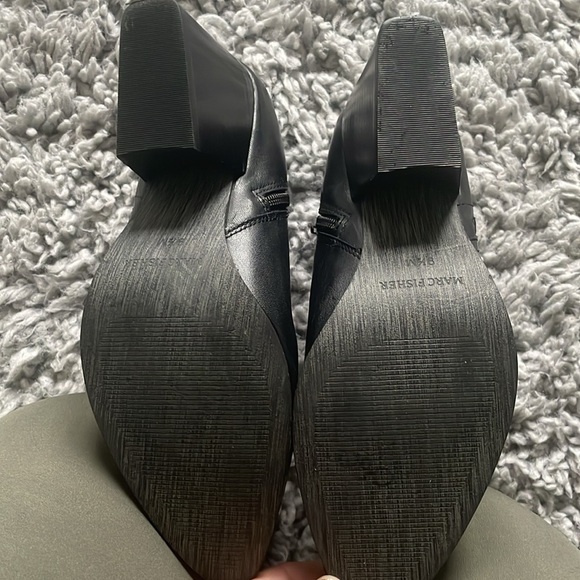 Marc Fisher Leather Victa Harness Buckle Block Chunky Heel Ankle Boots Sz 9.5 - Picture 4 of 5